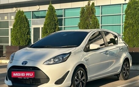 Toyota Aqua I, 2018 год, 1 375 000 рублей, 14 фотография