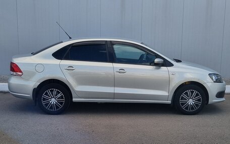 Volkswagen Polo VI (EU Market), 2011 год, 615 000 рублей, 5 фотография