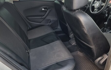 Volkswagen Polo VI (EU Market), 2011 год, 615 000 рублей, 10 фотография