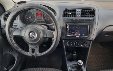 Volkswagen Polo VI (EU Market), 2011 год, 615 000 рублей, 11 фотография