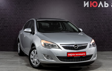 Opel Astra J, 2011 год, 750 000 рублей, 3 фотография