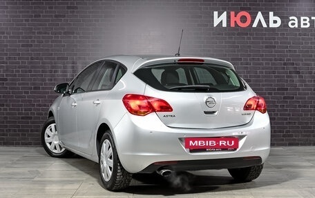 Opel Astra J, 2011 год, 750 000 рублей, 7 фотография