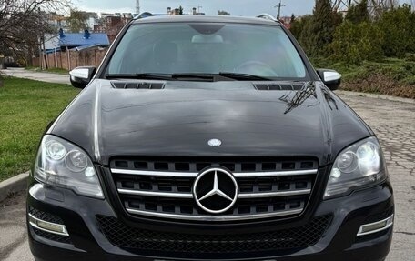 Mercedes-Benz M-Класс, 2008 год, 1 700 000 рублей, 1 фотография