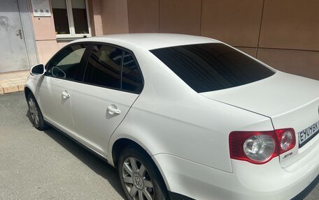 Volkswagen Jetta VI, 2010 год, 529 000 рублей, 4 фотография