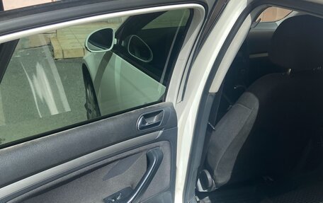 Volkswagen Jetta VI, 2010 год, 529 000 рублей, 11 фотография