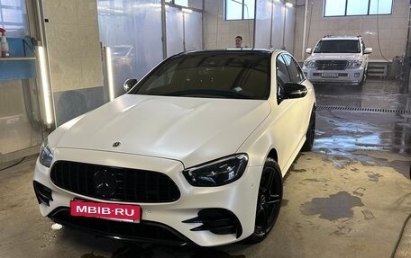Mercedes-Benz E-Класс, 2021 год, 6 750 000 рублей, 3 фотография