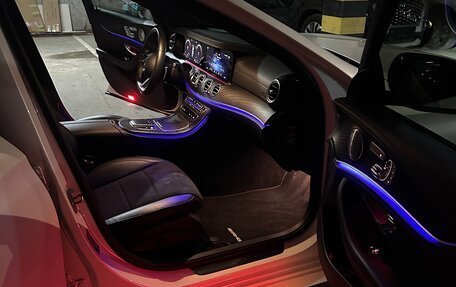 Mercedes-Benz E-Класс, 2021 год, 6 750 000 рублей, 14 фотография