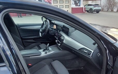 BMW 5 серия, 2017 год, 2 950 000 рублей, 11 фотография