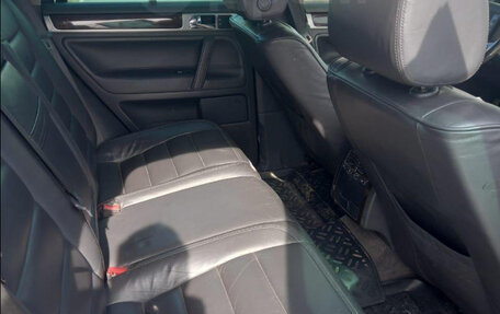 Volkswagen Touareg III, 2003 год, 750 000 рублей, 8 фотография