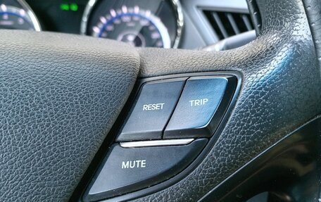Hyundai Sonata VI, 2011 год, 1 090 000 рублей, 16 фотография