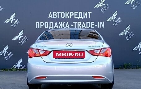 Hyundai Sonata VI, 2011 год, 1 090 000 рублей, 6 фотография