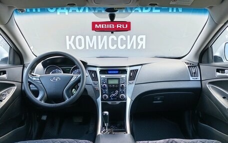 Hyundai Sonata VI, 2011 год, 1 090 000 рублей, 13 фотография