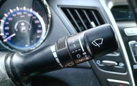 Hyundai Sonata VI, 2011 год, 1 090 000 рублей, 18 фотография