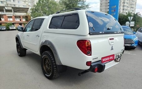 Mitsubishi L200 IV рестайлинг, 2014 год, 1 499 000 рублей, 6 фотография
