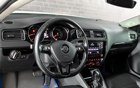 Volkswagen Jetta VI, 2017 год, 1 350 000 рублей, 12 фотография