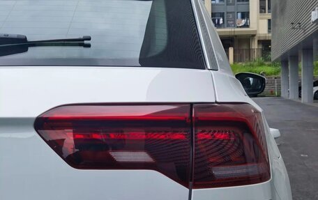 Volkswagen T-Roc I, 2020 год, 1 361 000 рублей, 10 фотография
