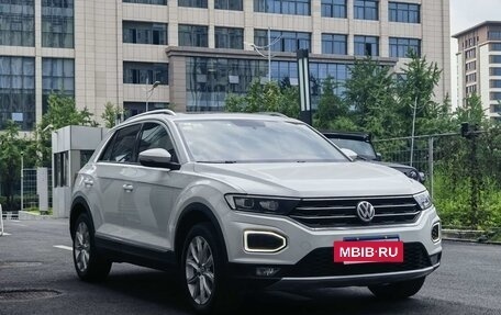 Volkswagen T-Roc I, 2020 год, 1 361 000 рублей, 3 фотография