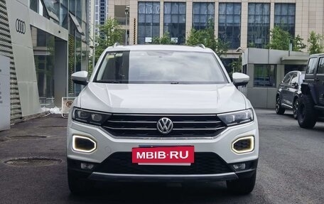 Volkswagen T-Roc I, 2020 год, 1 361 000 рублей, 2 фотография