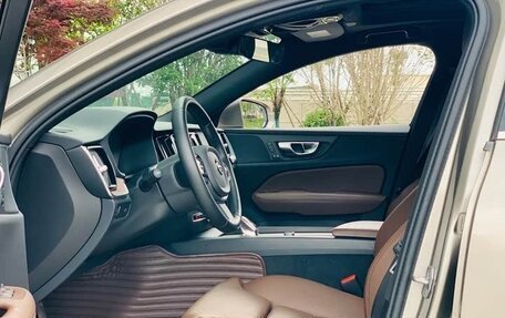 Volvo S60 III, 2022 год, 2 880 000 рублей, 9 фотография