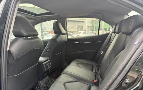 Toyota Camry, 2021 год, 2 250 000 рублей, 5 фотография