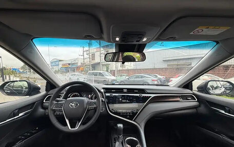 Toyota Camry, 2021 год, 2 250 000 рублей, 6 фотография
