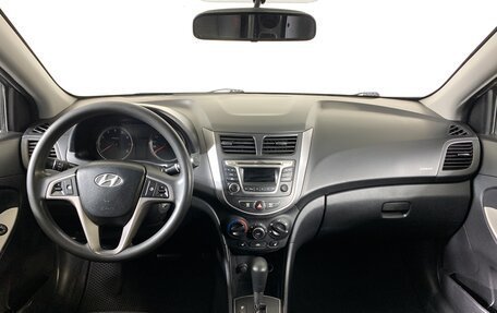 Hyundai Solaris II рестайлинг, 2015 год, 748 000 рублей, 12 фотография