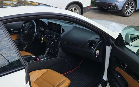 Mercedes-Benz E-Класс, 2010 год, 1 100 000 рублей, 10 фотография