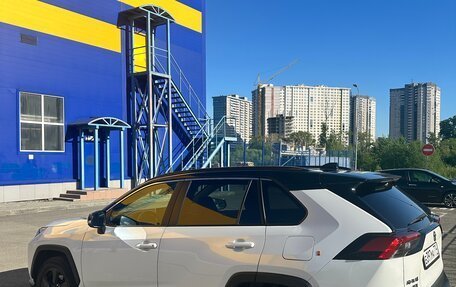 Toyota RAV4, 2020 год, 3 200 000 рублей, 8 фотография