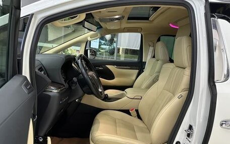 Toyota Alphard III, 2022 год, 7 700 000 рублей, 7 фотография