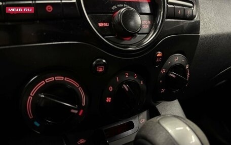 Mazda 2 III, 2011 год, 890 000 рублей, 15 фотография