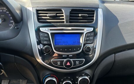 Hyundai Solaris II рестайлинг, 2012 год, 630 000 рублей, 12 фотография