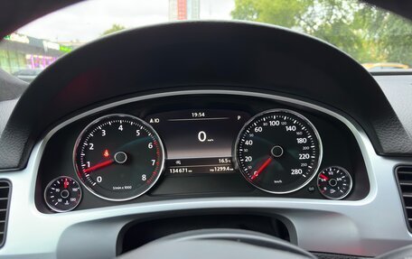 Volkswagen Touareg III, 2013 год, 2 900 000 рублей, 14 фотография