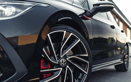 Volkswagen Golf GTI, 2022 год, 2 890 000 рублей, 6 фотография