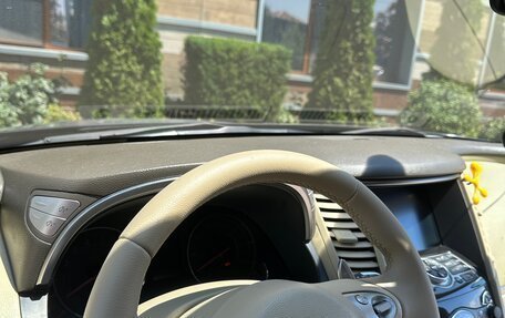 Infiniti FX II, 2011 год, 1 699 000 рублей, 10 фотография