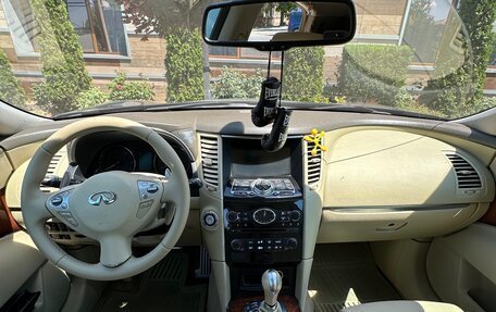 Infiniti FX II, 2011 год, 1 699 000 рублей, 13 фотография