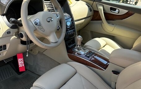 Infiniti FX II, 2011 год, 1 699 000 рублей, 11 фотография