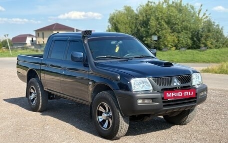 Mitsubishi L200 III рестайлинг, 2005 год, 820 000 рублей, 7 фотография