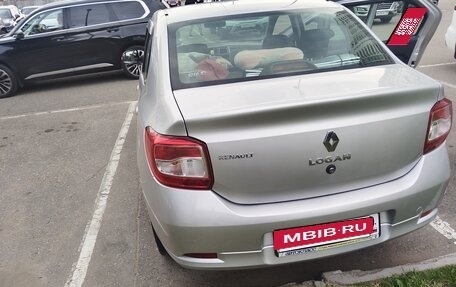 Renault Logan II, 2015 год, 790 000 рублей, 3 фотография