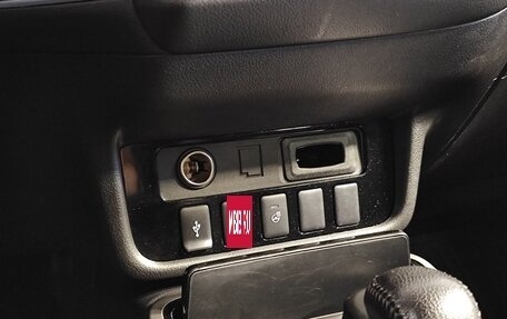 Mitsubishi Outlander III рестайлинг 3, 2018 год, 1 989 000 рублей, 14 фотография