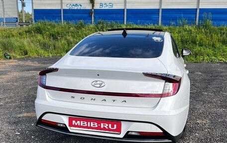 Hyundai Sonata VIII, 2019 год, 2 600 000 рублей, 5 фотография