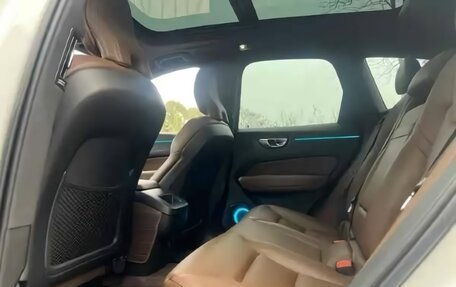 Volvo XC60 II, 2021 год, 3 100 000 рублей, 8 фотография