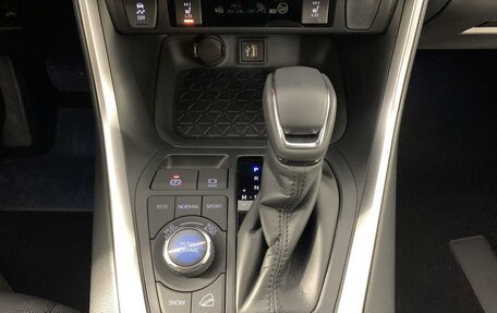Toyota RAV4, 2024 год, 5 290 000 рублей, 22 фотография