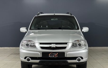 Chevrolet Niva I рестайлинг, 2011 год, 497 000 рублей, 2 фотография