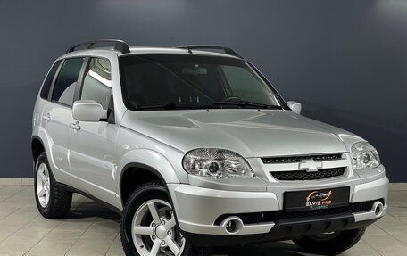 Chevrolet Niva I рестайлинг, 2011 год, 497 000 рублей, 3 фотография
