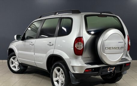 Chevrolet Niva I рестайлинг, 2011 год, 497 000 рублей, 4 фотография
