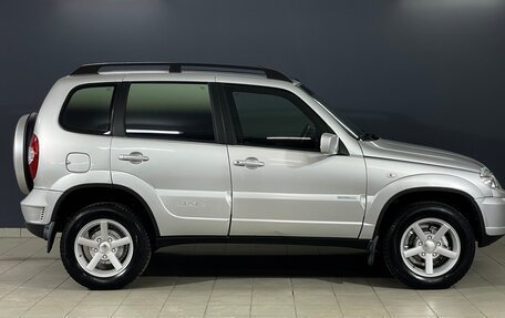 Chevrolet Niva I рестайлинг, 2011 год, 497 000 рублей, 8 фотография