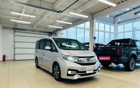Honda Stepwgn IV, 2017 год, 1 999 000 рублей, 8 фотография