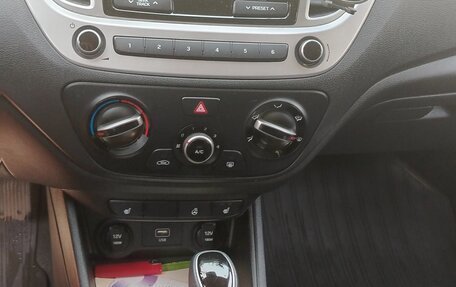 Hyundai Solaris II рестайлинг, 2019 год, 1 450 000 рублей, 4 фотография