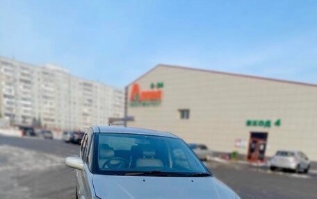 Toyota Opa I рестайлинг, 2001 год, 550 000 рублей, 6 фотография