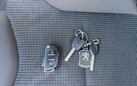 Peugeot 308 II, 2010 год, 450 000 рублей, 19 фотография